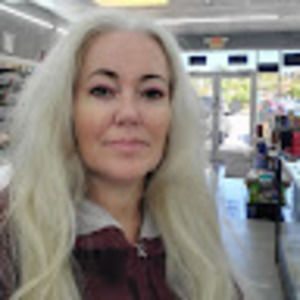 Meet your Posher, Traci